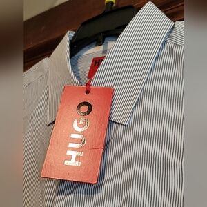 NWT-Hugo Red Label Slim Fit Men's Button Down Striped Shirt-Size 42-16 1/2